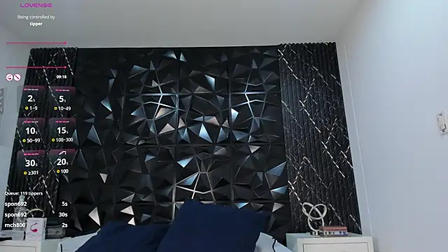 LiaFlowers online show from 03/19/25, 10:22