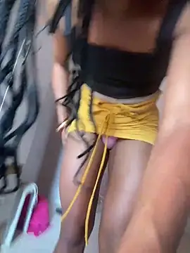 Snapshot of alexatransgata chatting on 12/03/25, 03:54 alexatransgata online show from 12/03/25, 03:54