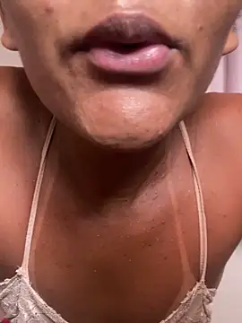 Snapshot of alexatransgata chatting on 12/14/25, 03:17 alexatransgata online show from 12/14/25, 03:17