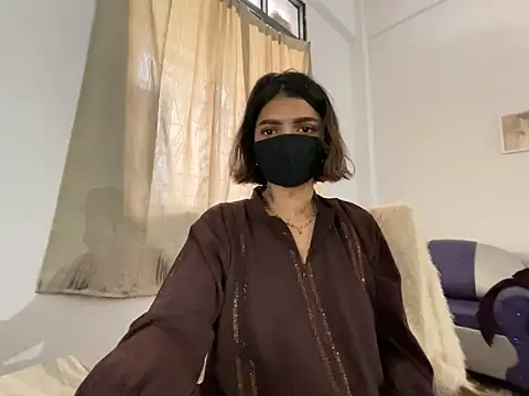 Snapshot of MaYaa__11 chatting on 01/22/25, 11:56 MaYaa 11 online show from 01/22/25, 11:56