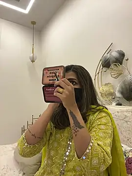 MaYaa  11 online show from 01/18/26, 07:01