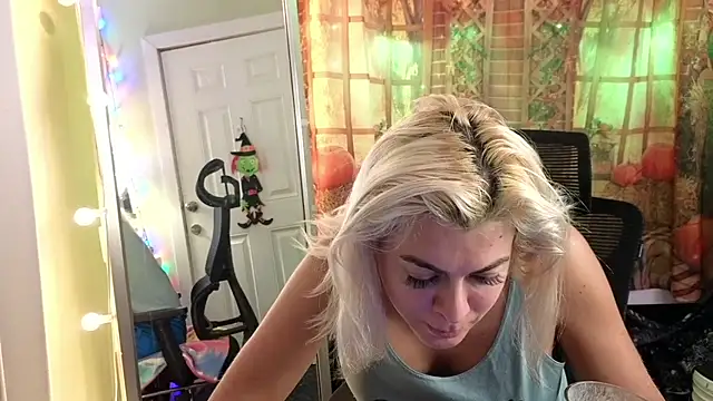 cunty tranny lydia online show from 11/08/25, 04:56