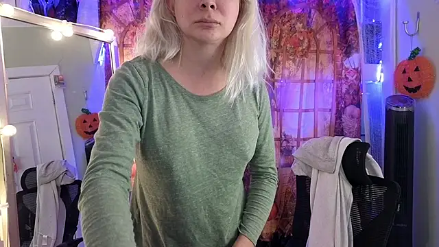 cunty tranny lydia online show from 11/11/25, 05:07