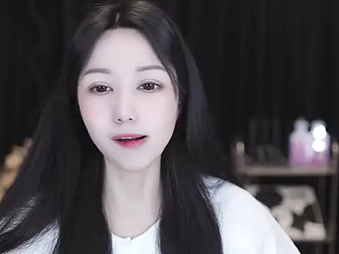 Nuyoah-77 online show from 03/07/26, 08:33