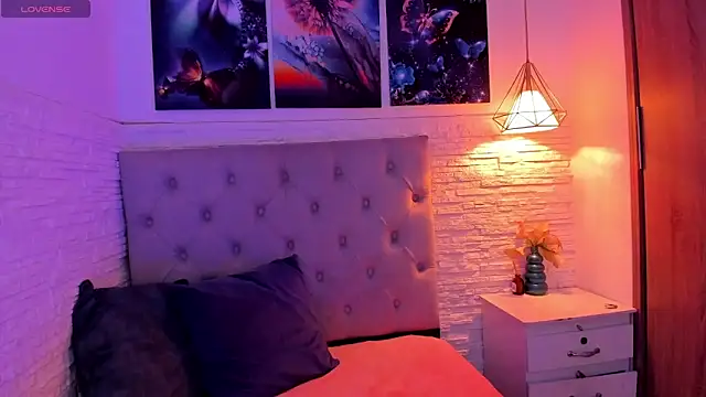 graceymilf666 online show from 03/06/25, 12:30