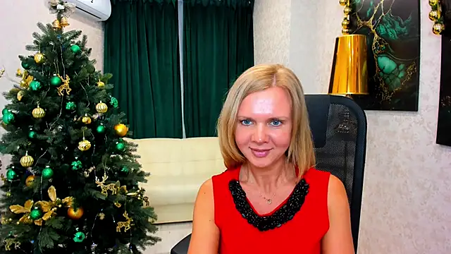 Snapshot of AgathaKlouin chatting on 12/28/24, 10:25 AgathaKlouin online show from 12/28/24, 10:25