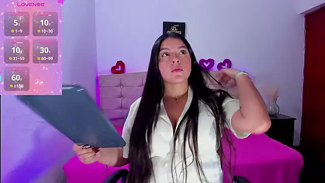 Snapshot of Alice_Summer1 chatting on 01/08/26, 09:06 Alice Summer1 online show from 01/08/26, 09:06