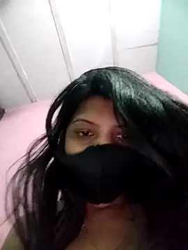 Hotty-Divya online show from 05/06/26, 02:55