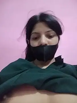 Hotty-Divya online show from 05/18/26, 03:02