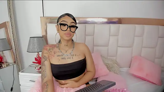 Mia Jansen online show from 02/10/25, 08:53