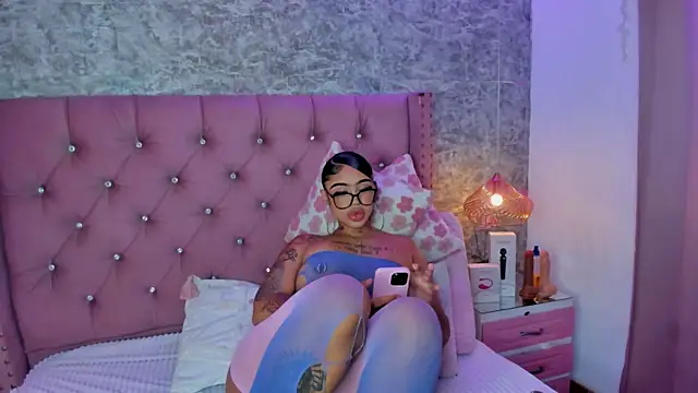 Mia Jansen online show from 01/13/26, 02:00