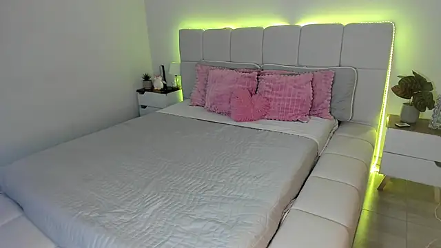 Ori valentina online show from 02/09/26, 09:19