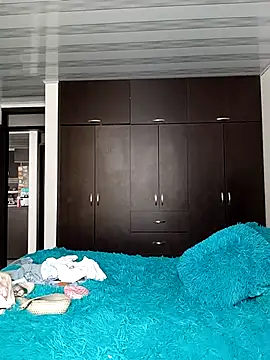 Lesly 10- online show from 09/10/25, 04:18