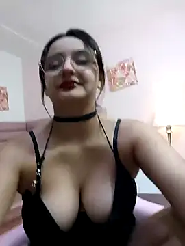 kae styles online show from 10/10/25, 08:19