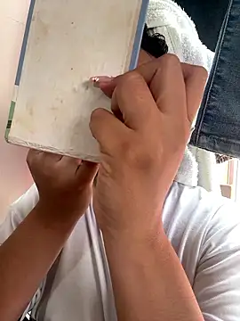 kae styles online show from 01/11/26, 04:01