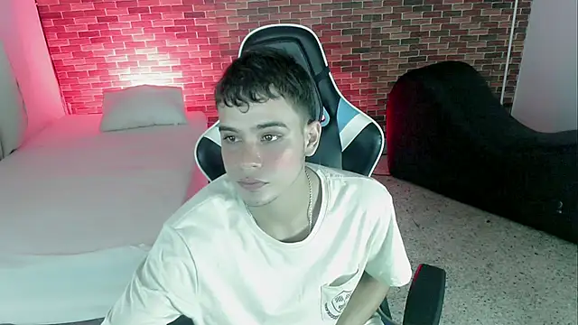 zacariasss  online show from 09/21/25, 03:08