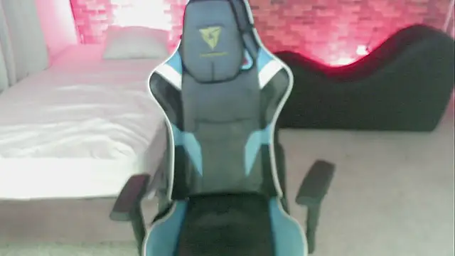 zacariasss  online show from 09/22/25, 04:58