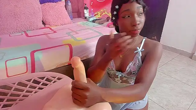 melody paris online show from 11/05/25, 10:59