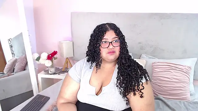 Miley Collins online show from 12/09/24, 05:08