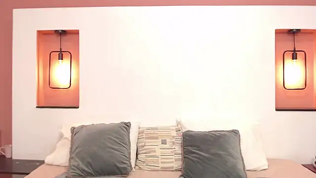 Miley Collins online show from 12/11/24, 08:07