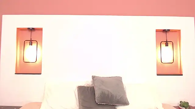 Miley Collins online show from 12/12/24, 11:14