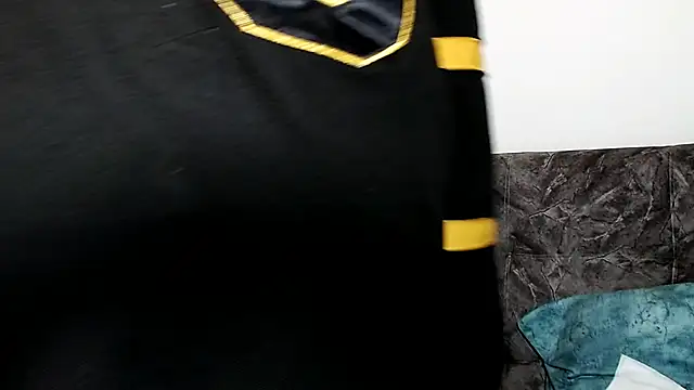 Snapshot of Exotic_tatto27121 chatting on 12/04/24, 11:35 Exotic tatto27121 online show from 12/04/24, 11:35