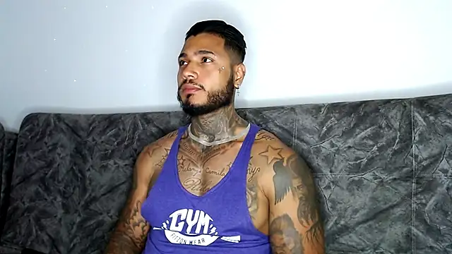 Snapshot of Exotic_tatto27121 chatting on 01/18/25, 03:53 Exotic tatto27121 online show from 01/18/25, 03:53