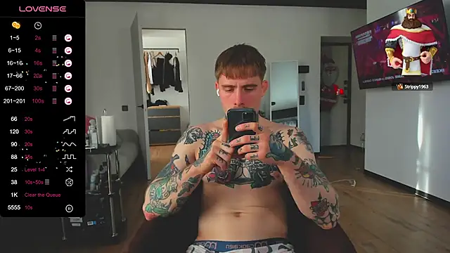 Snapshot of white_King9999 chatting on 12/17/24, 07:50 white King9999 online show from 12/17/24, 07:50