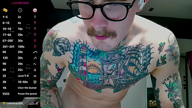 Snapshot of white_King9999 chatting on 11/23/25, 02:28 white King9999 online show from 11/23/25, 02:28