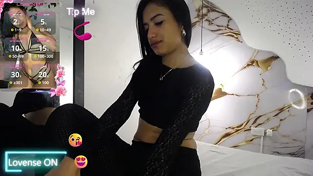 Alina Argi online show from 10/10/25, 01:10