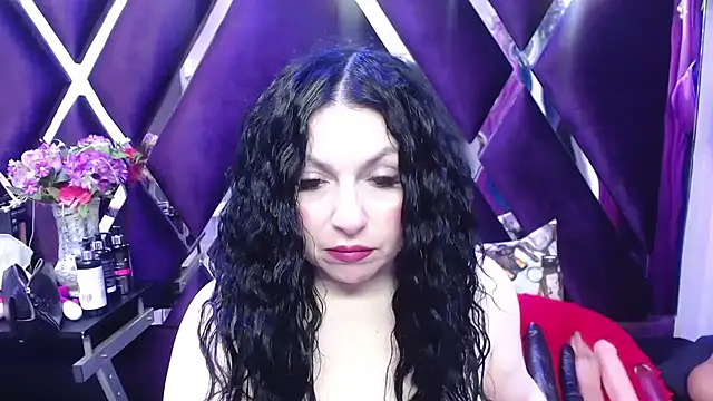 Snapshot of Luciana_Ass chatting on 11/11/25, 07:25 Luciana Ass online show from 11/11/25, 07:25