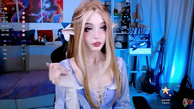 Snapshot of _Sparkland_ chatting on 09/17/25, 07:48 Sparkland online show from 09/17/25, 07:48