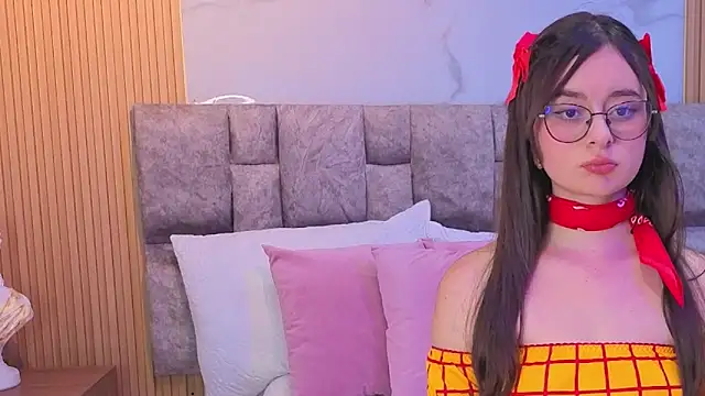 Snapshot of Khalifa_fletcher chatting on 11/25/25, 10:43 Khalifa fletcher online show from 11/25/25, 10:43