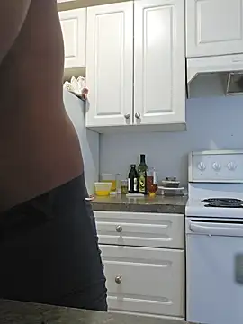 Snapshot of Keshuloveyou chatting on 12/25/24, 07:56 Keshuloveyou online show from 12/25/24, 07:56