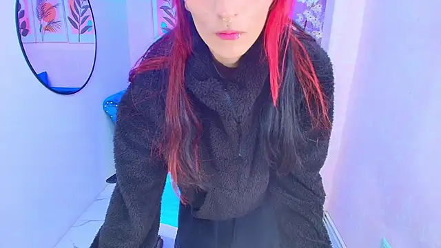 Dafne huges online show from 09/17/25, 07:26