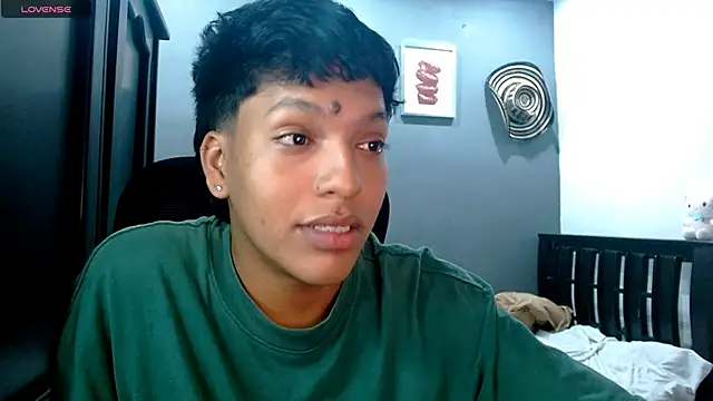 Snapshot of Xander_bonnet1 chatting on 01/18/25, 10:28 Xander bonnet1 online show from 01/18/25, 10:28