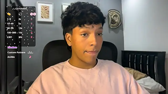 Snapshot of Xander_bonnet1 chatting on 02/04/25, 05:45 Xander bonnet1 online show from 02/04/25, 05:45