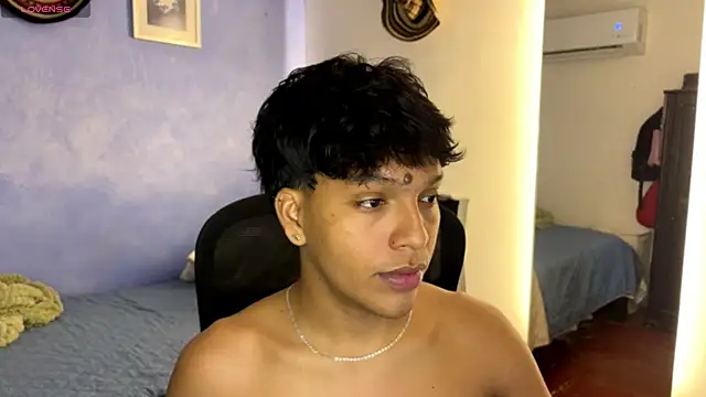 Snapshot of Xander_bonnet1 chatting on 10/09/25, 12:25 Xander bonnet1 online show from 10/09/25, 12:25