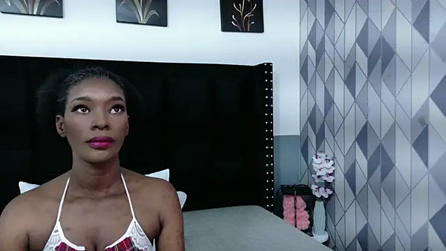 petitelittleebony online show from 04/14/26, 02:50