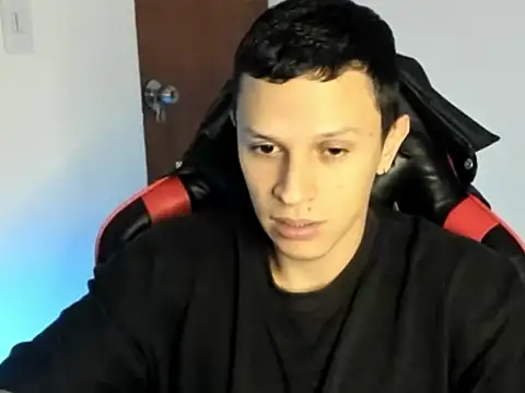 Snapshot of goodboy69l chatting on 06/24/26, 02:49 goodboy69l online show from 06/24/26, 02:49