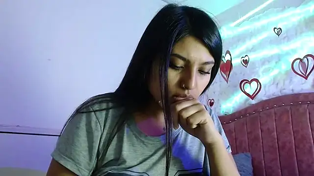 SarahStones online show from 02/21/25, 03:01