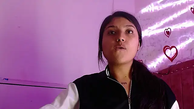 SarahStones online show from 03/09/25, 04:49