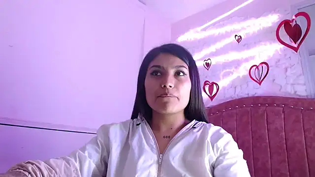 SarahStones online show from 03/14/25, 08:49