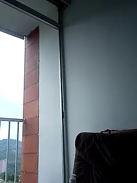 Snapshot of Madisonpalacio chatting on 02/22/25, 04:09 Madisonpalacio online show from 02/22/25, 04:09