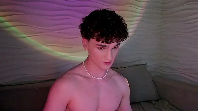 adam 21cm   online show from 02/13/25, 10:54