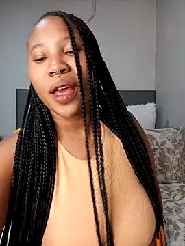 DrippinCaramelCutie online show from 05/05/26, 09:45