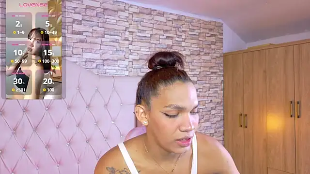 Sara-Smith- online show from 04/16/26, 12:28