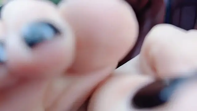 Snapshot of newwell chatting on 01/16/26, 02:37 newwell online show from 01/16/26, 02:37