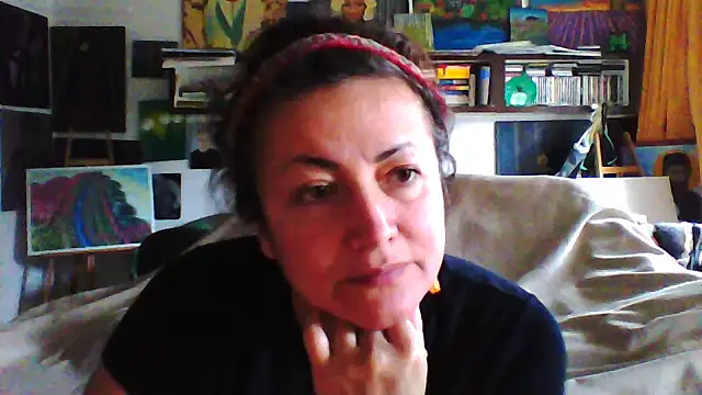 MariaAnaSunshine online show from 10/17/25, 09:45
