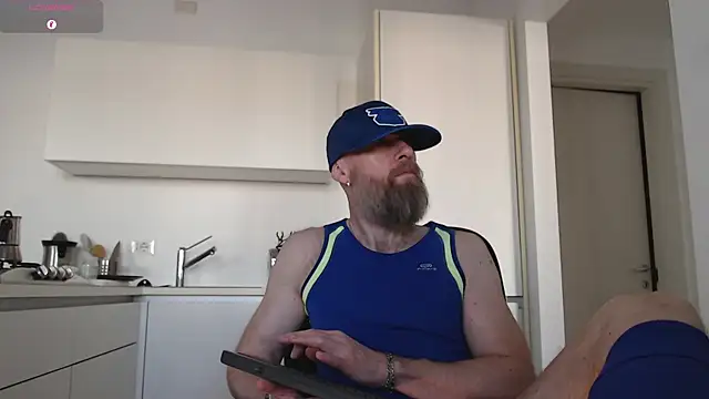 Snapshot of edosilver chatting on 03/17/25, 09:55 edosilver online show from 03/17/25, 09:55